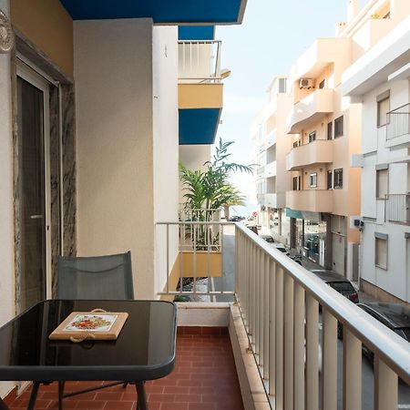 Jaune - 50 Meters To The Beach - Quarteira Exterior photo